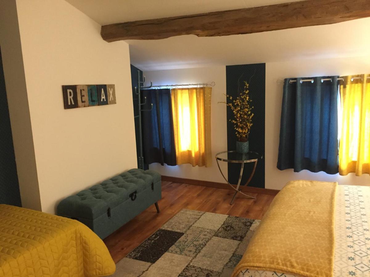 Bed and Breakfast De Charme Et D'Eau Saint-Savinien Exterior foto