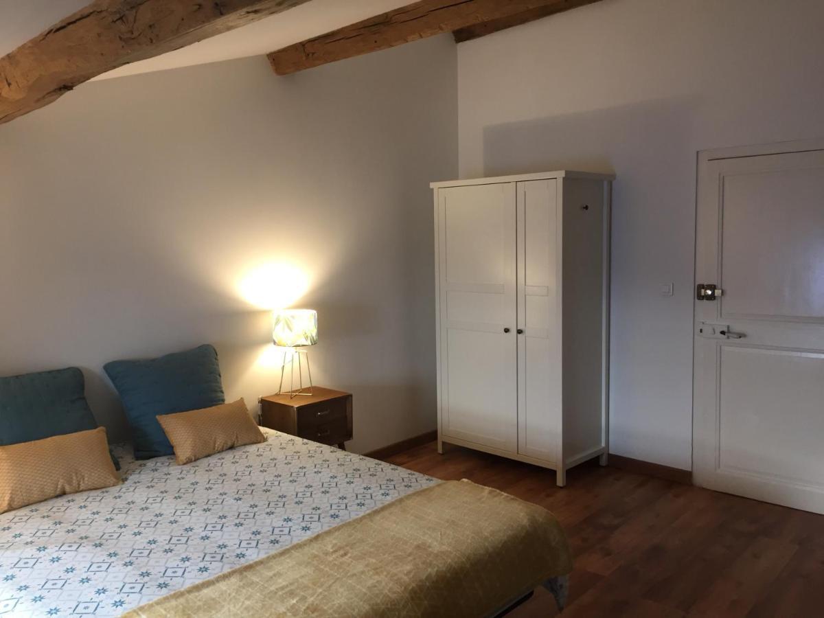 Bed and Breakfast De Charme Et D'Eau Saint-Savinien Exterior foto